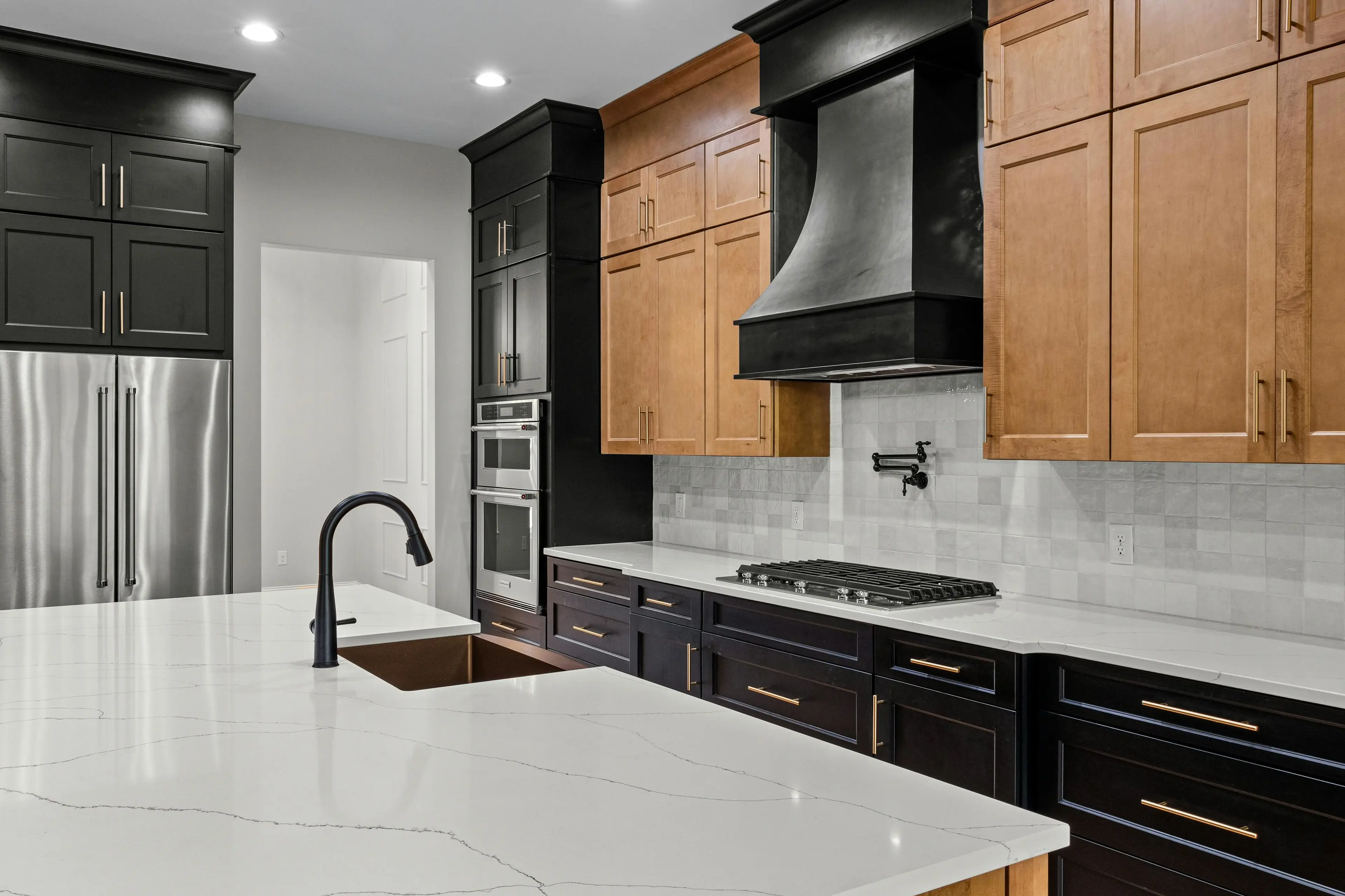 Kitchen Countertops 101: Choosing the Perfect Surface
